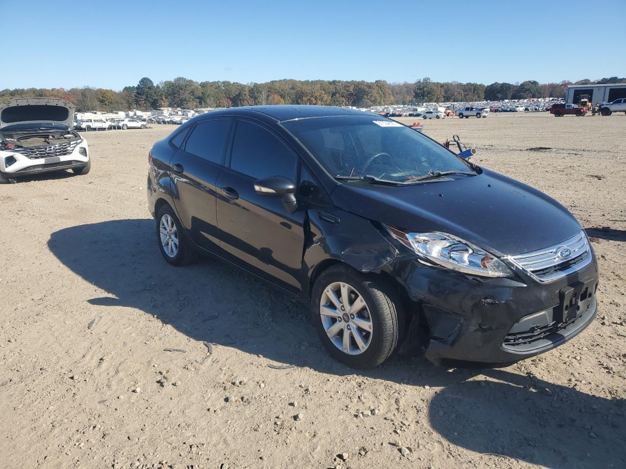 2013 FORD Fiesta