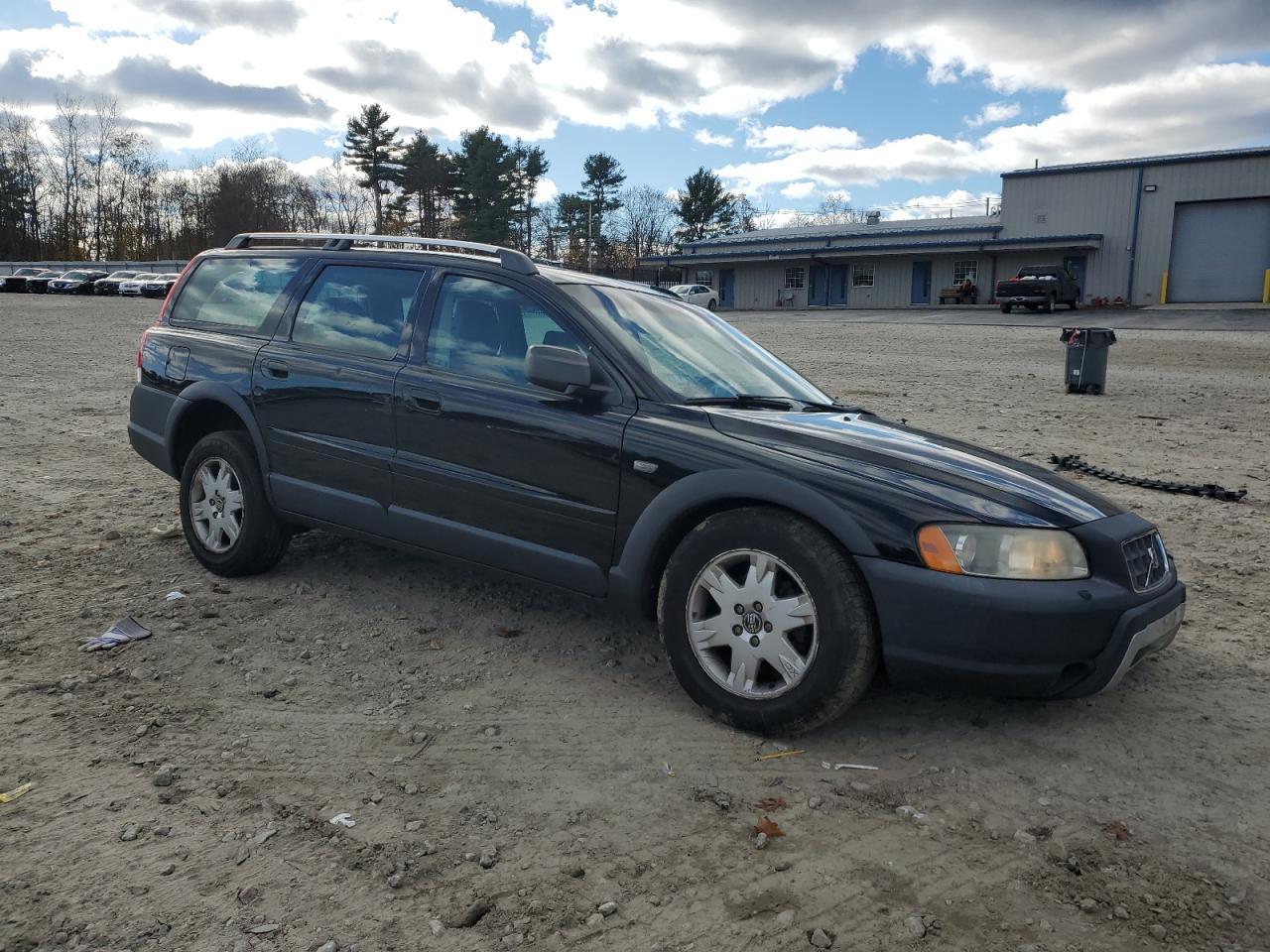 2005 VOLVO XC70