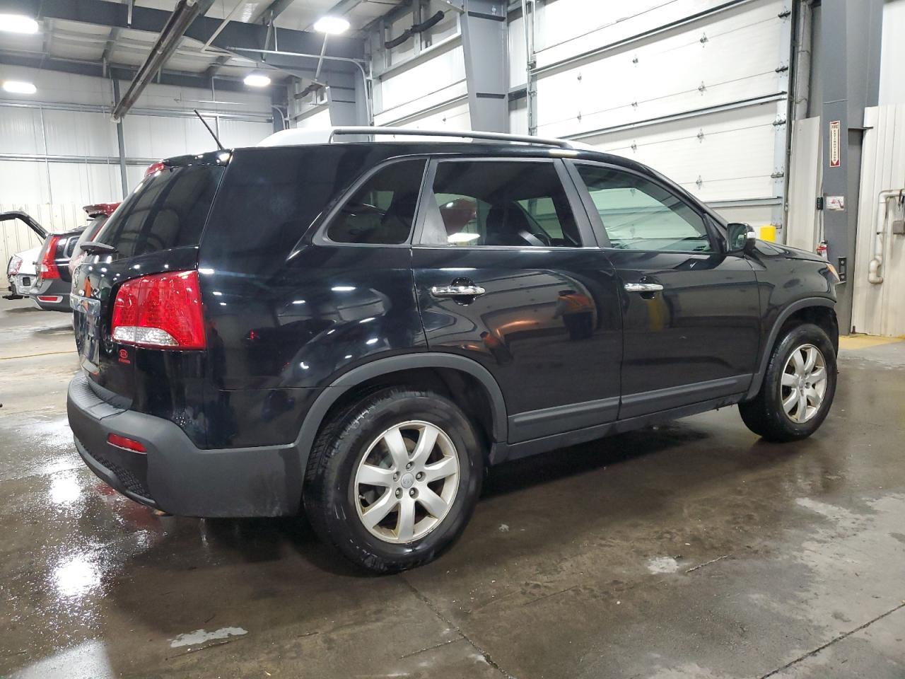 2013 KIA SORENTO