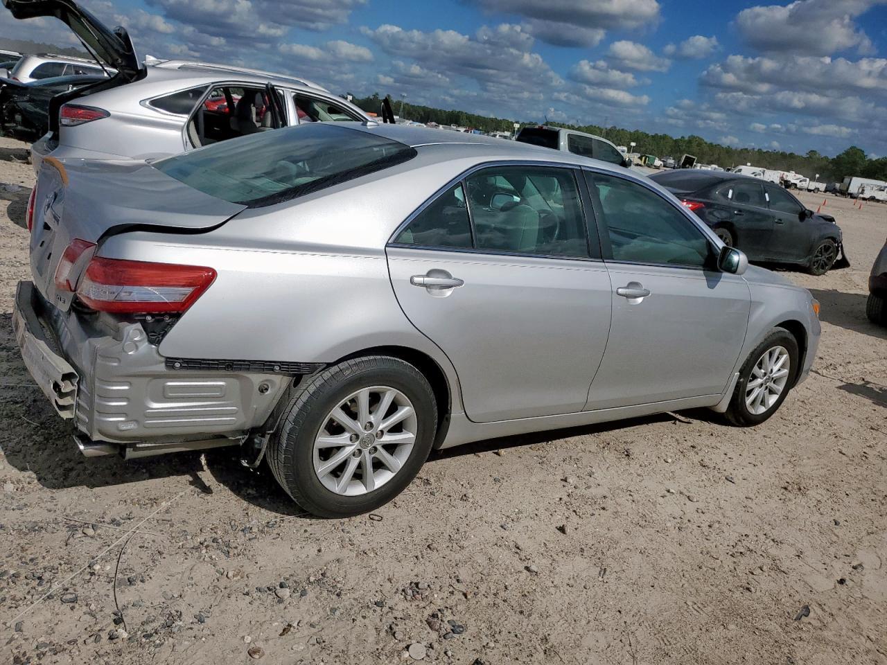 2010 TOYOTA CAMRY