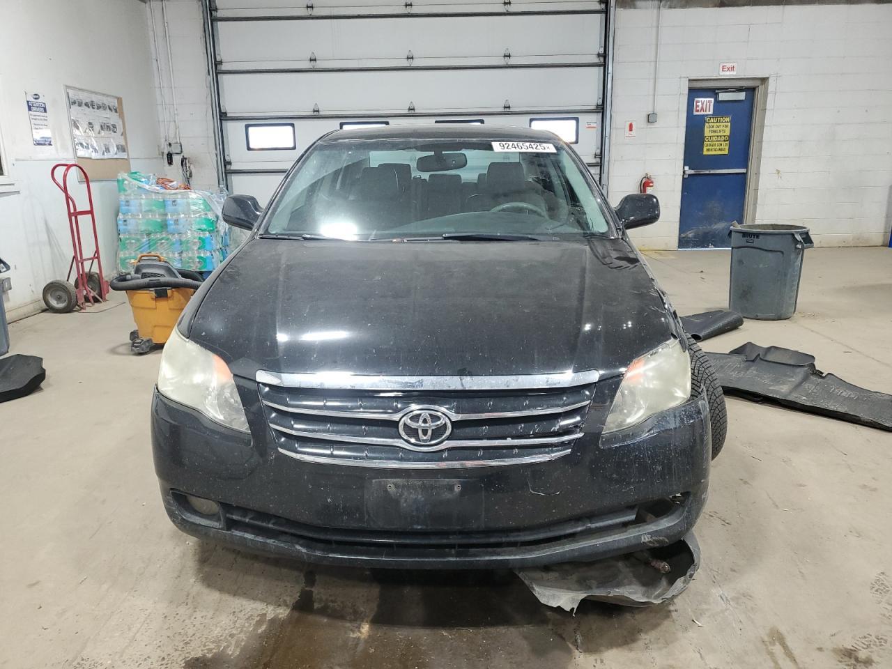 2006 TOYOTA Avalon