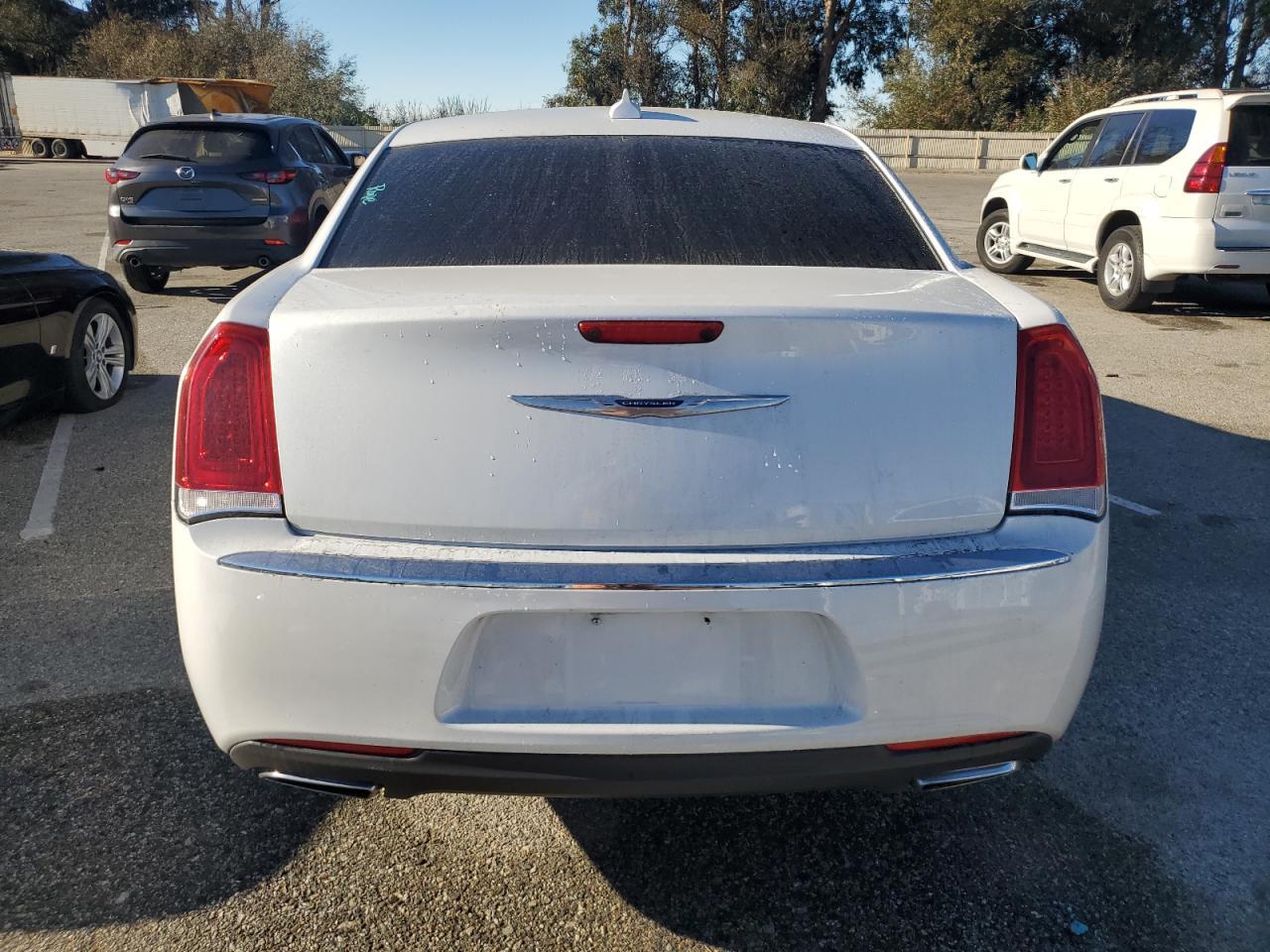 2015 CHRYSLER 300