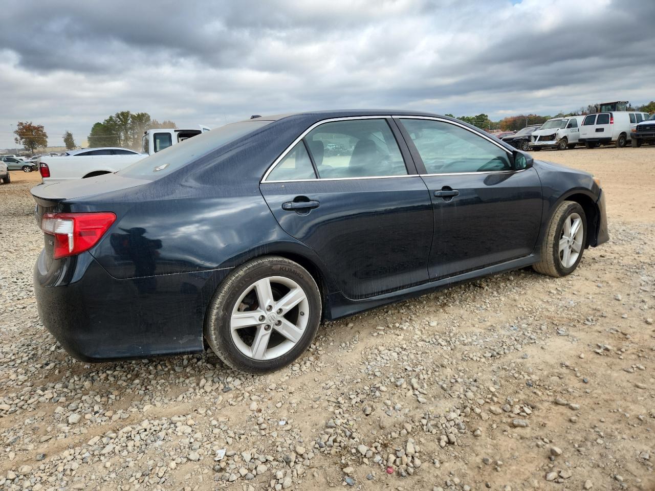 2012 TOYOTA CAMRY