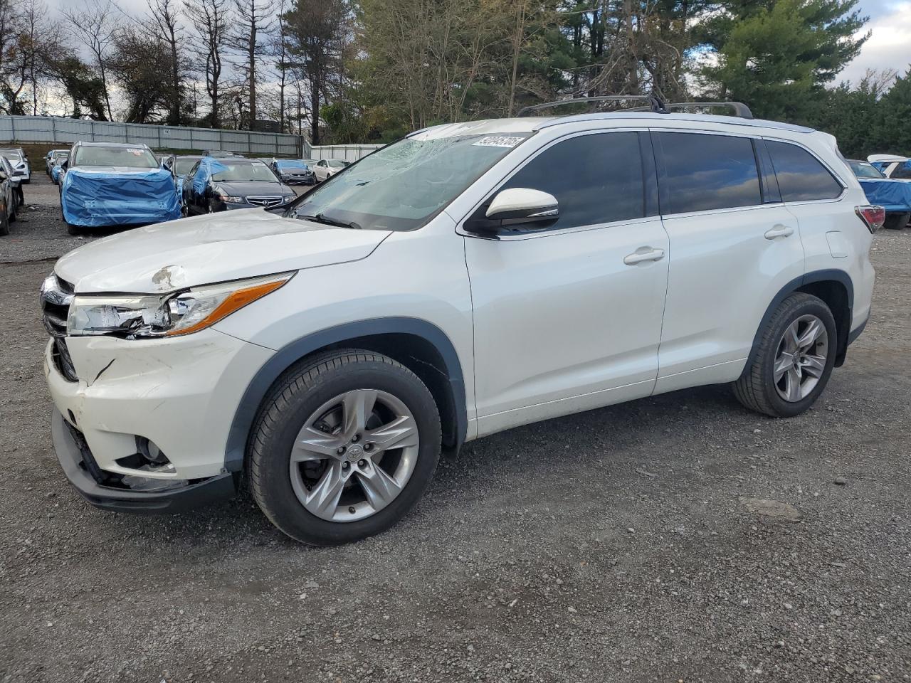2015 TOYOTA HIGHLANDER