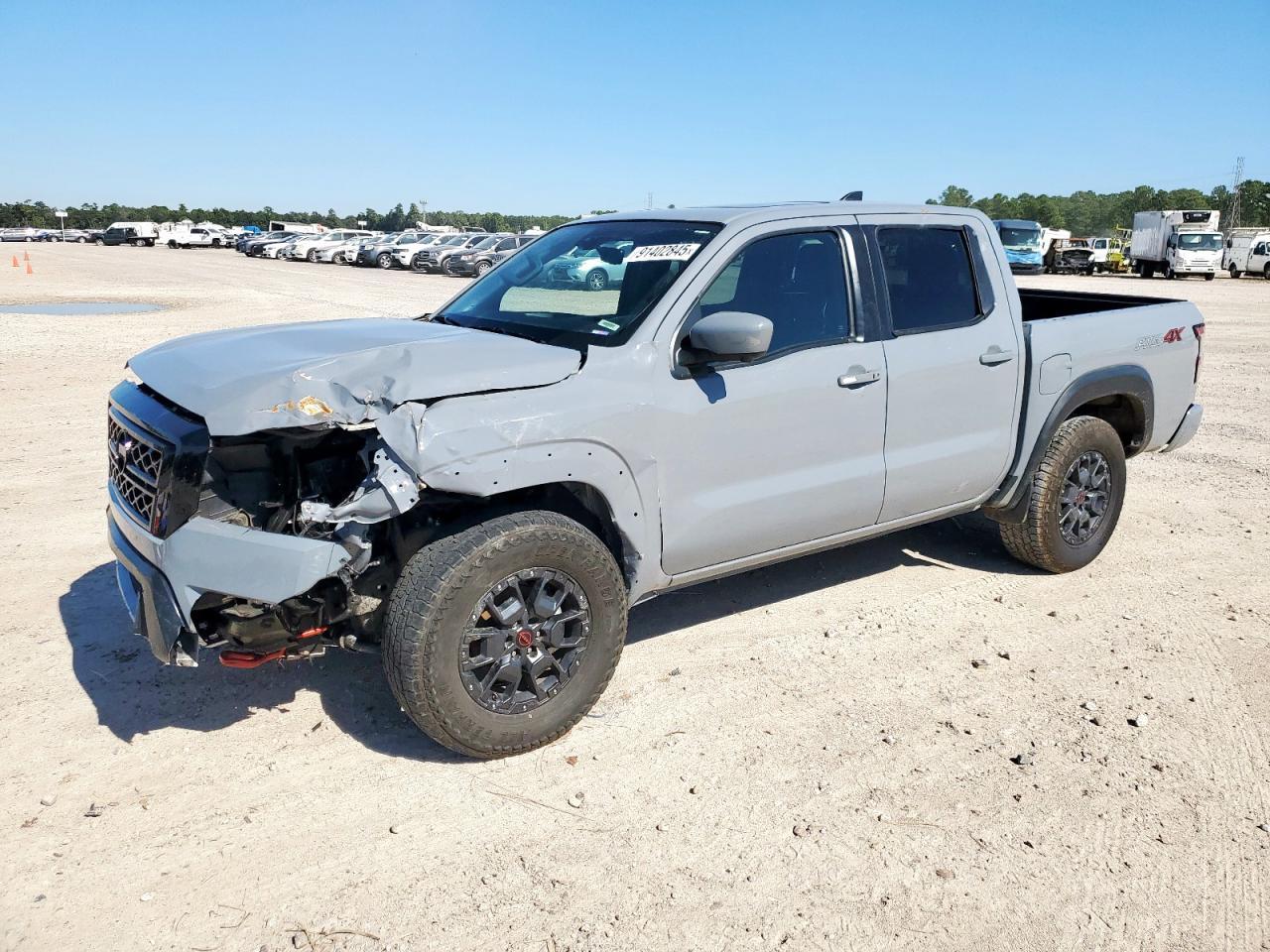 2024 NISSAN Frontier