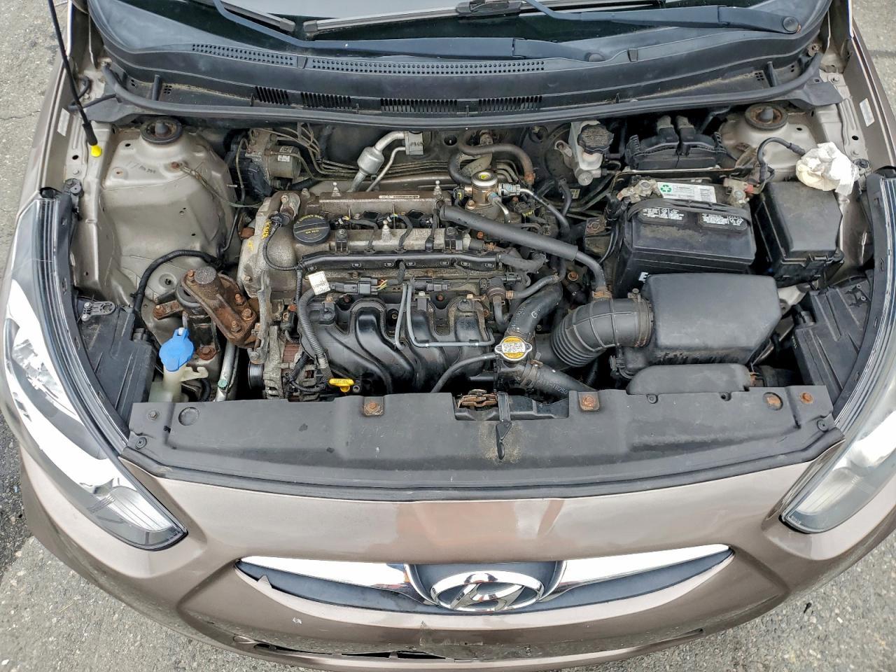2012 HYUNDAI ACCENT