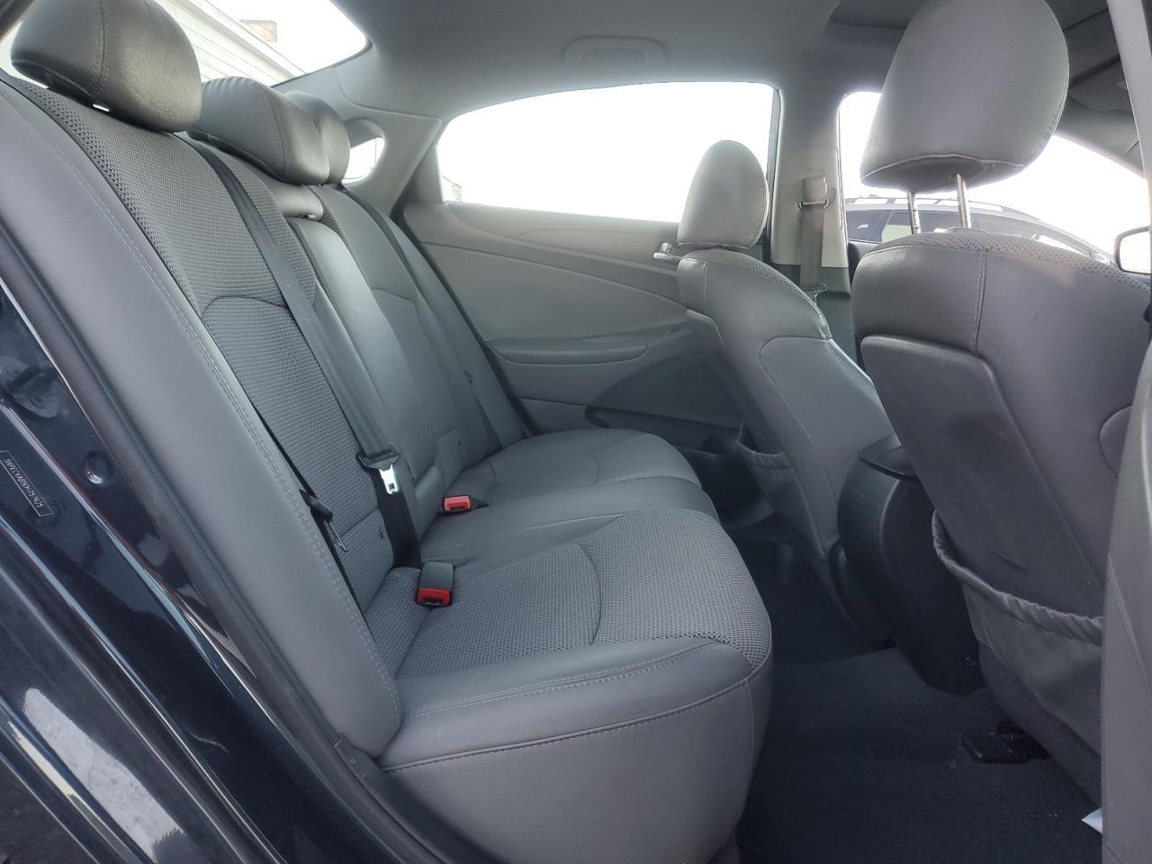 2013 HYUNDAI SONATA
