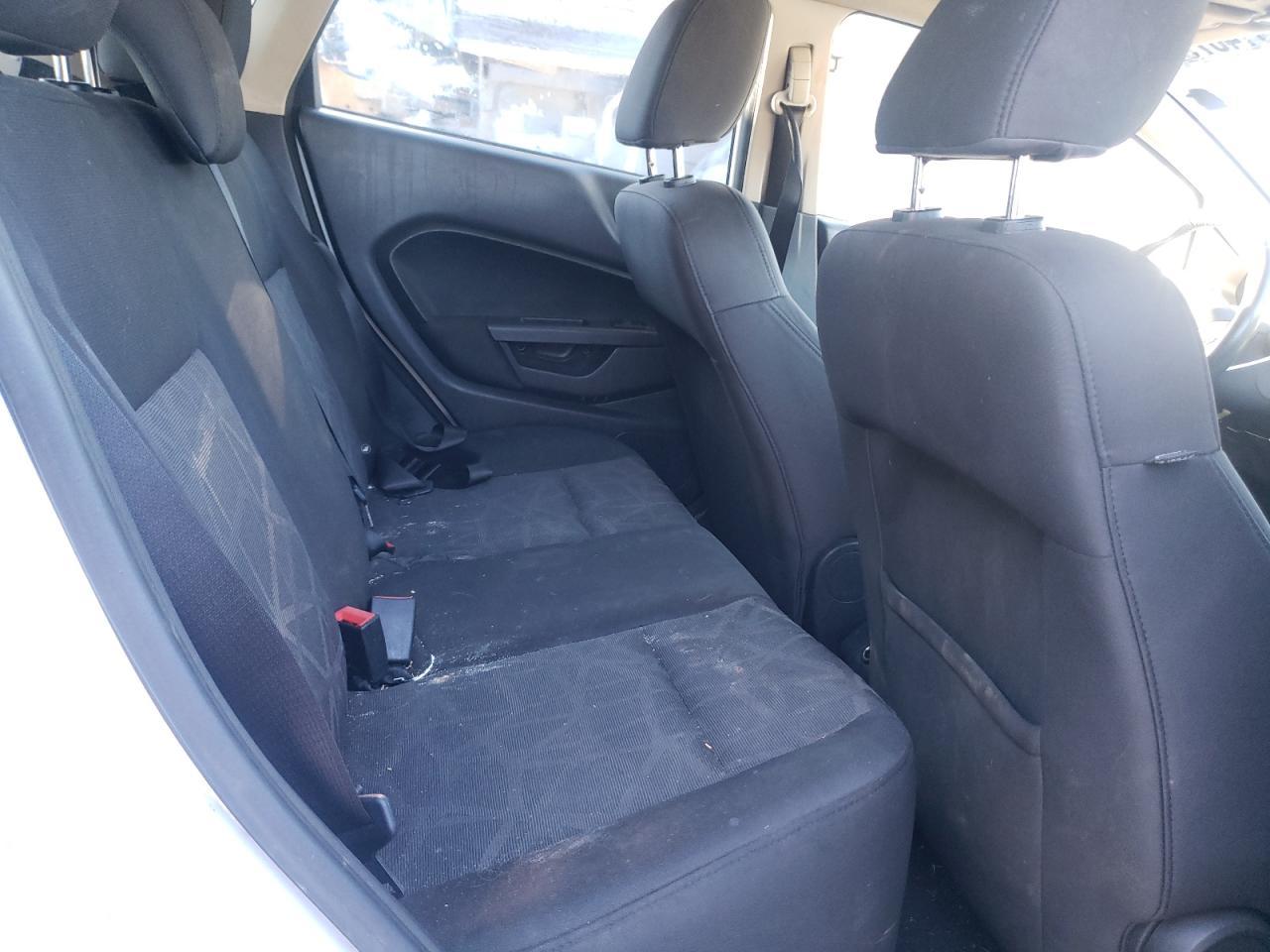 2011 FORD Fiesta