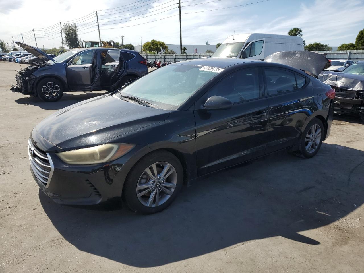 2017 HYUNDAI ELANTRA