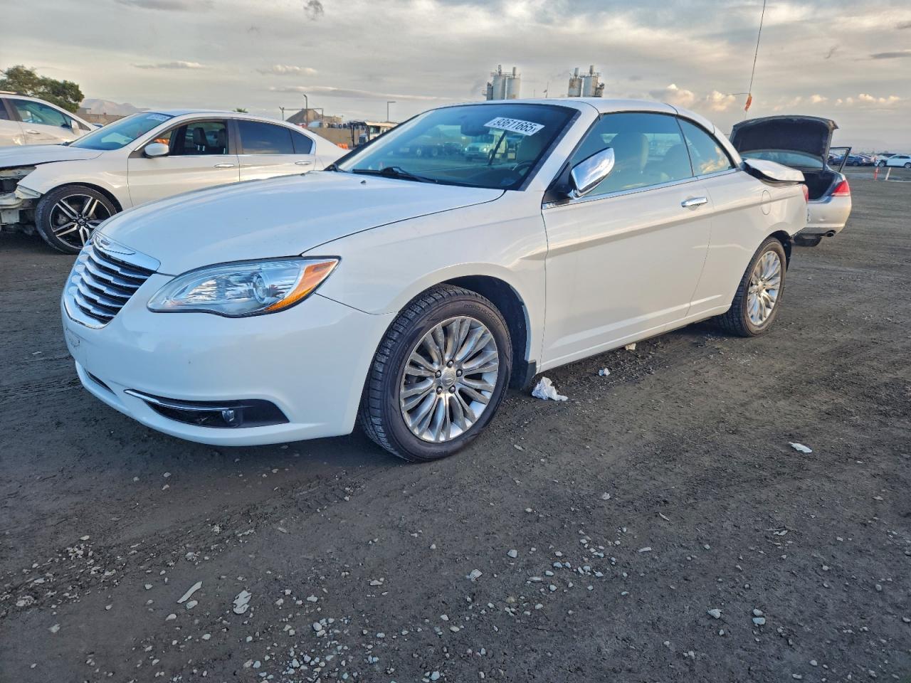 2011 CHRYSLER 200