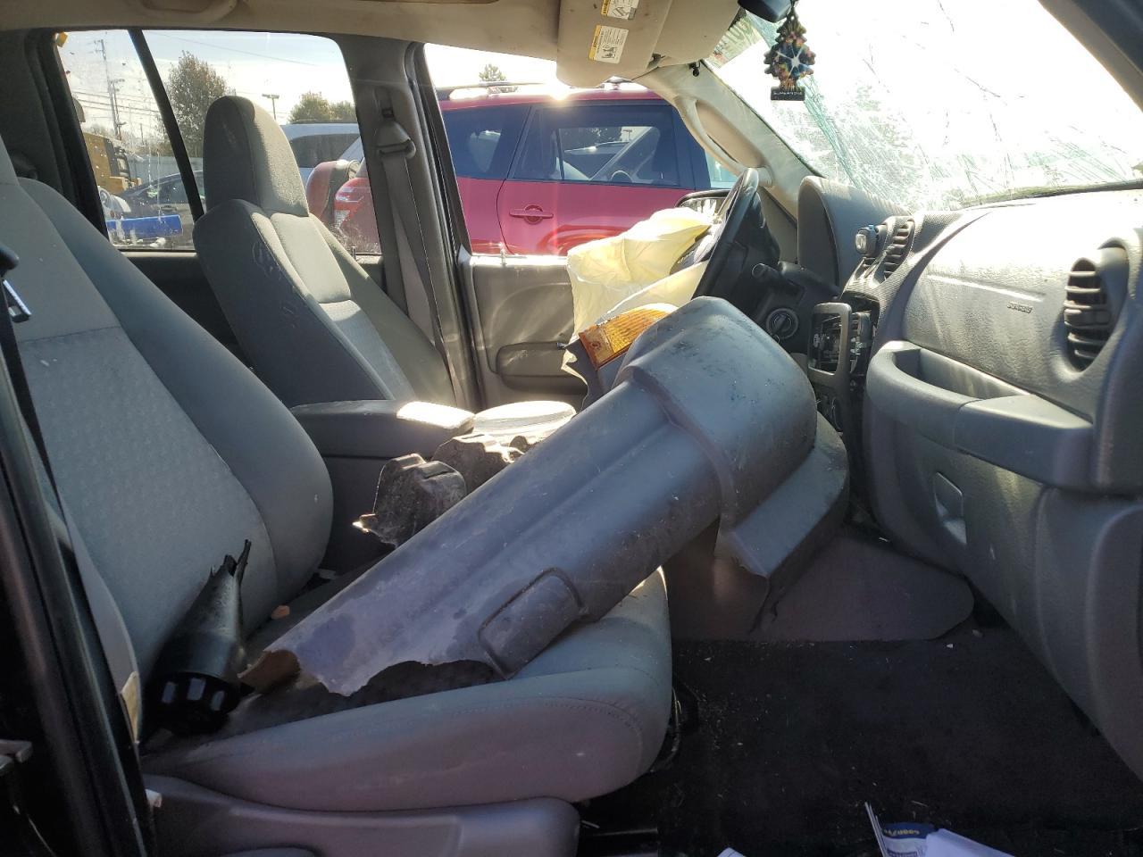 2005 JEEP Liberty