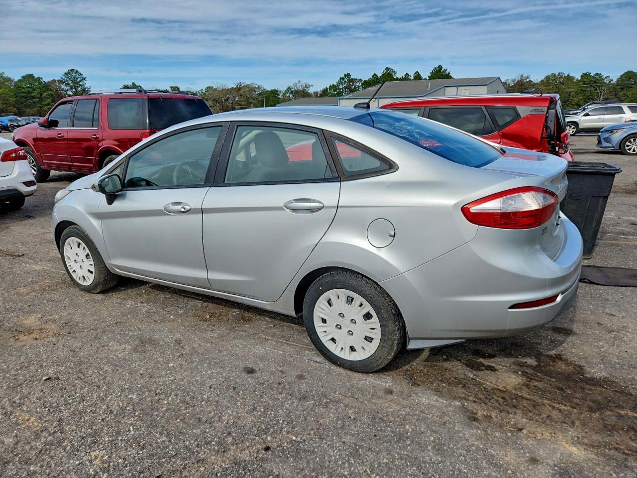2015 FORD Fiesta