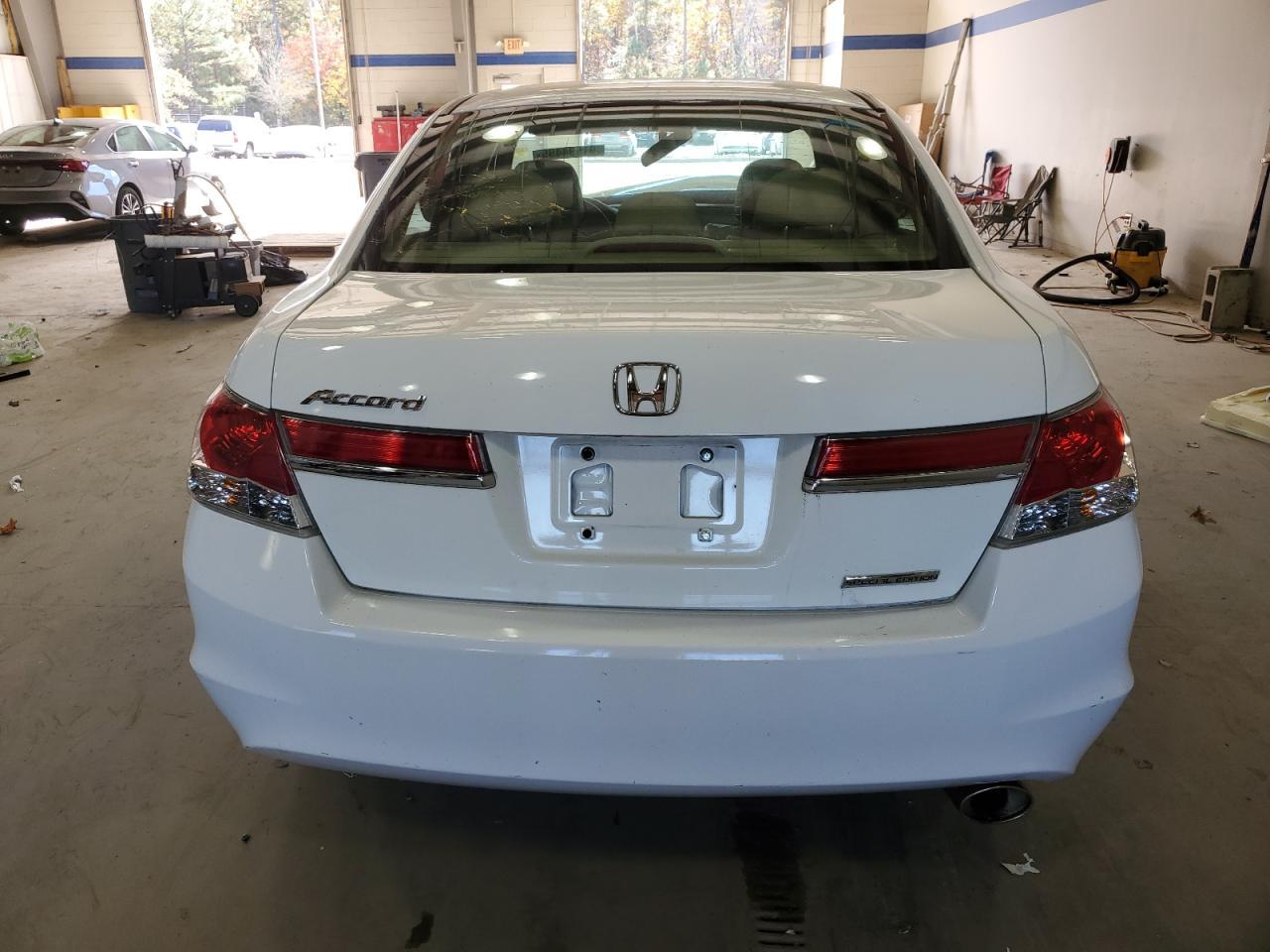 2011 HONDA ACCORD