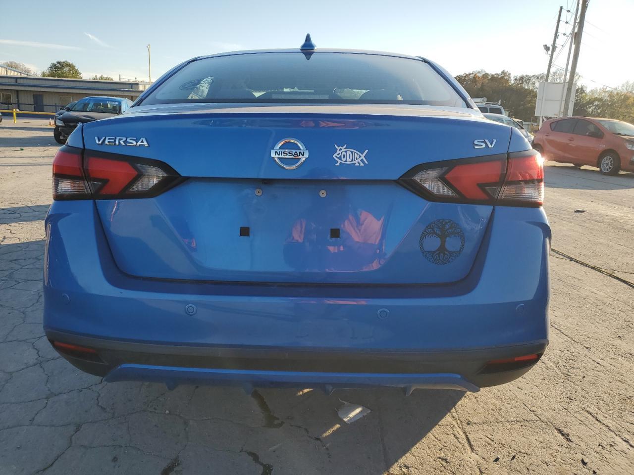2020 NISSAN VERSA