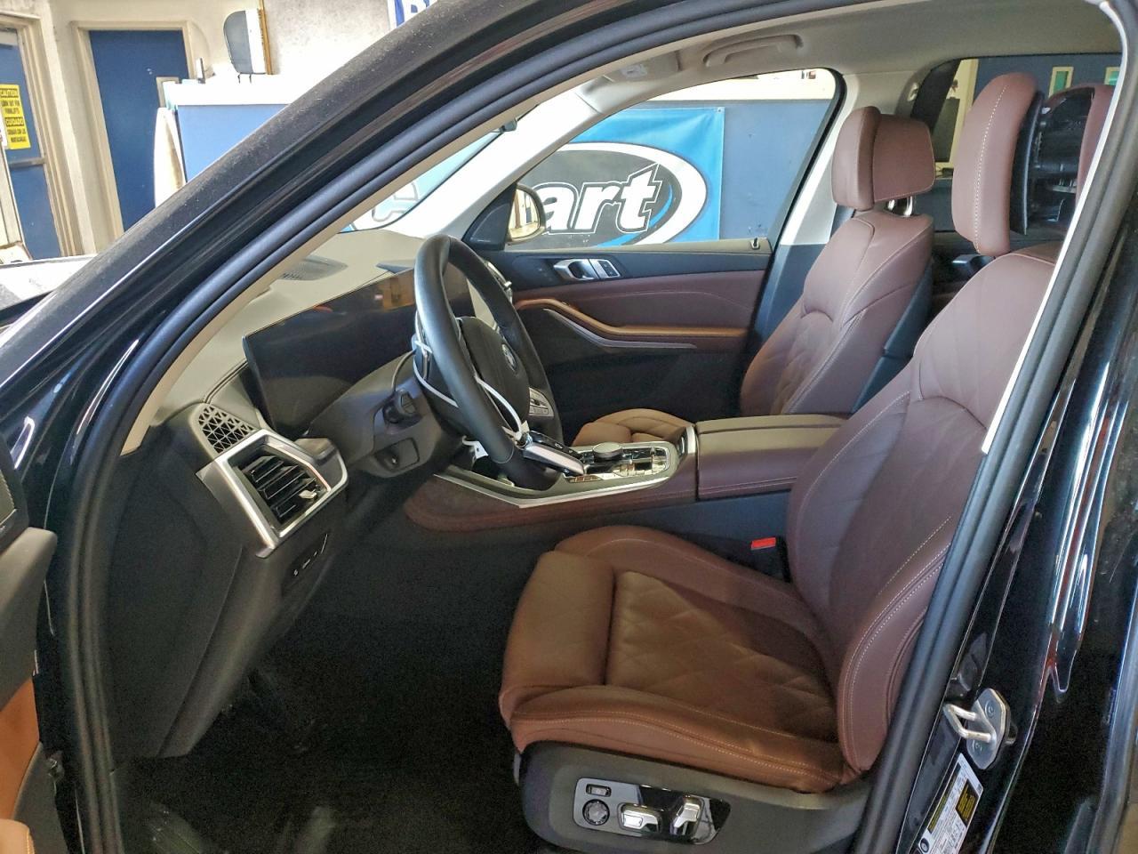 2024 BMW X7