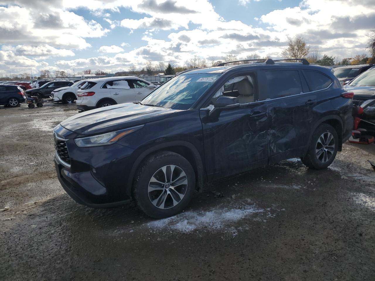 2023 TOYOTA HIGHLANDER