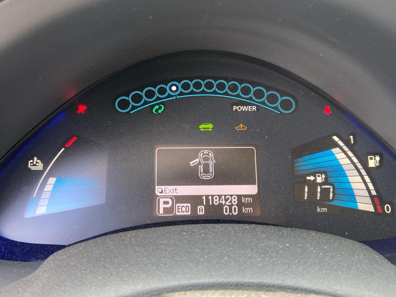 2015 NISSAN LEAF