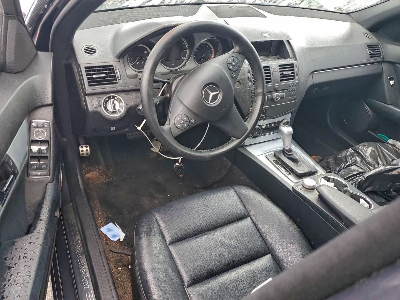 2011 MERCEDES-BENZ C-CLASS