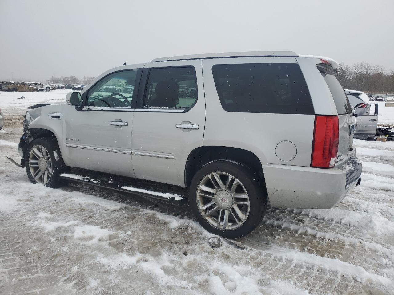 2011 CADILLAC ESCALADE