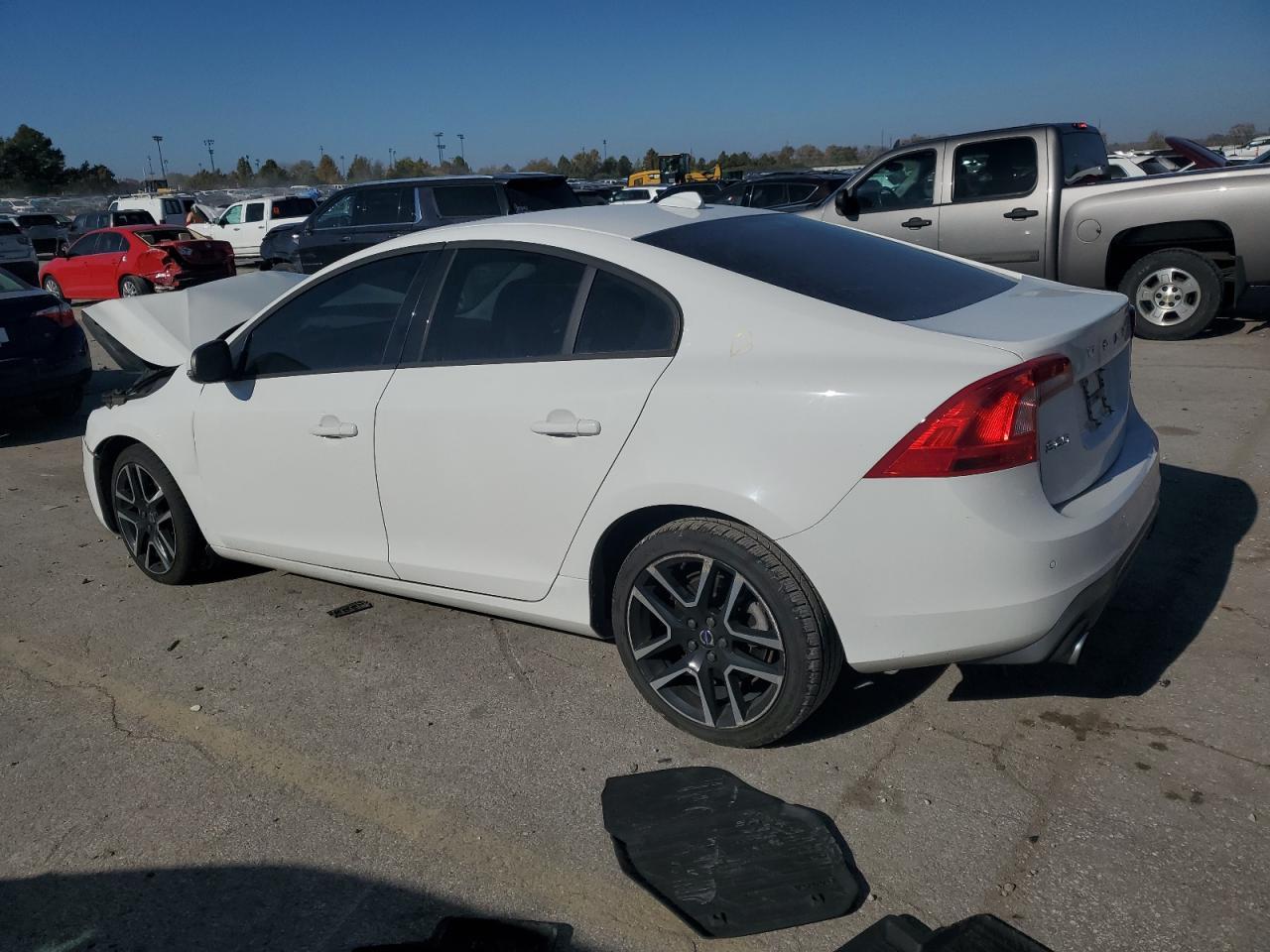 2017 VOLVO S60