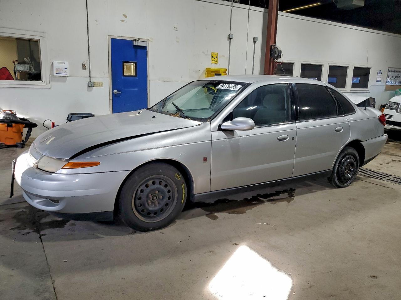 2001 SATURN L200