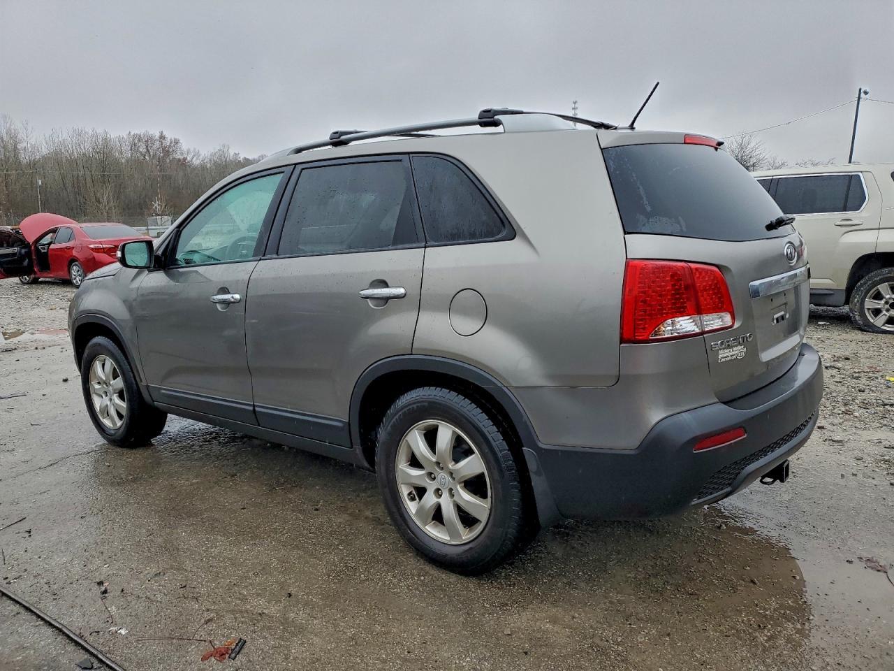 2011 KIA SORENTO