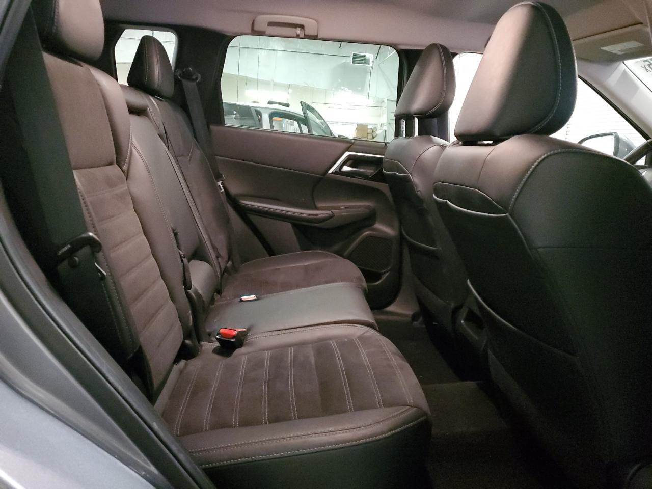 2022 MITSUBISHI outlander