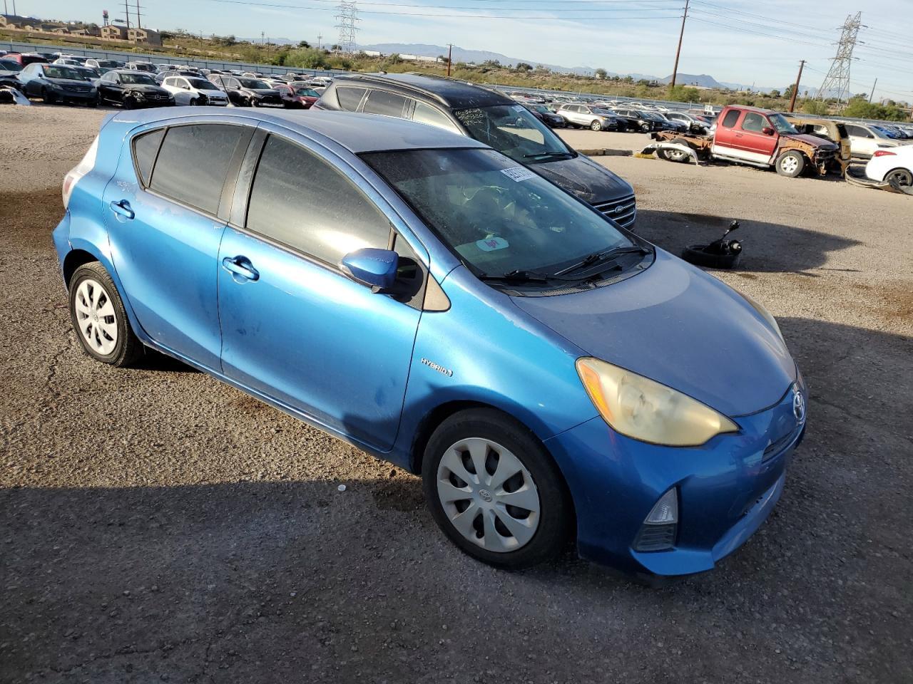 2012 TOYOTA Prius c