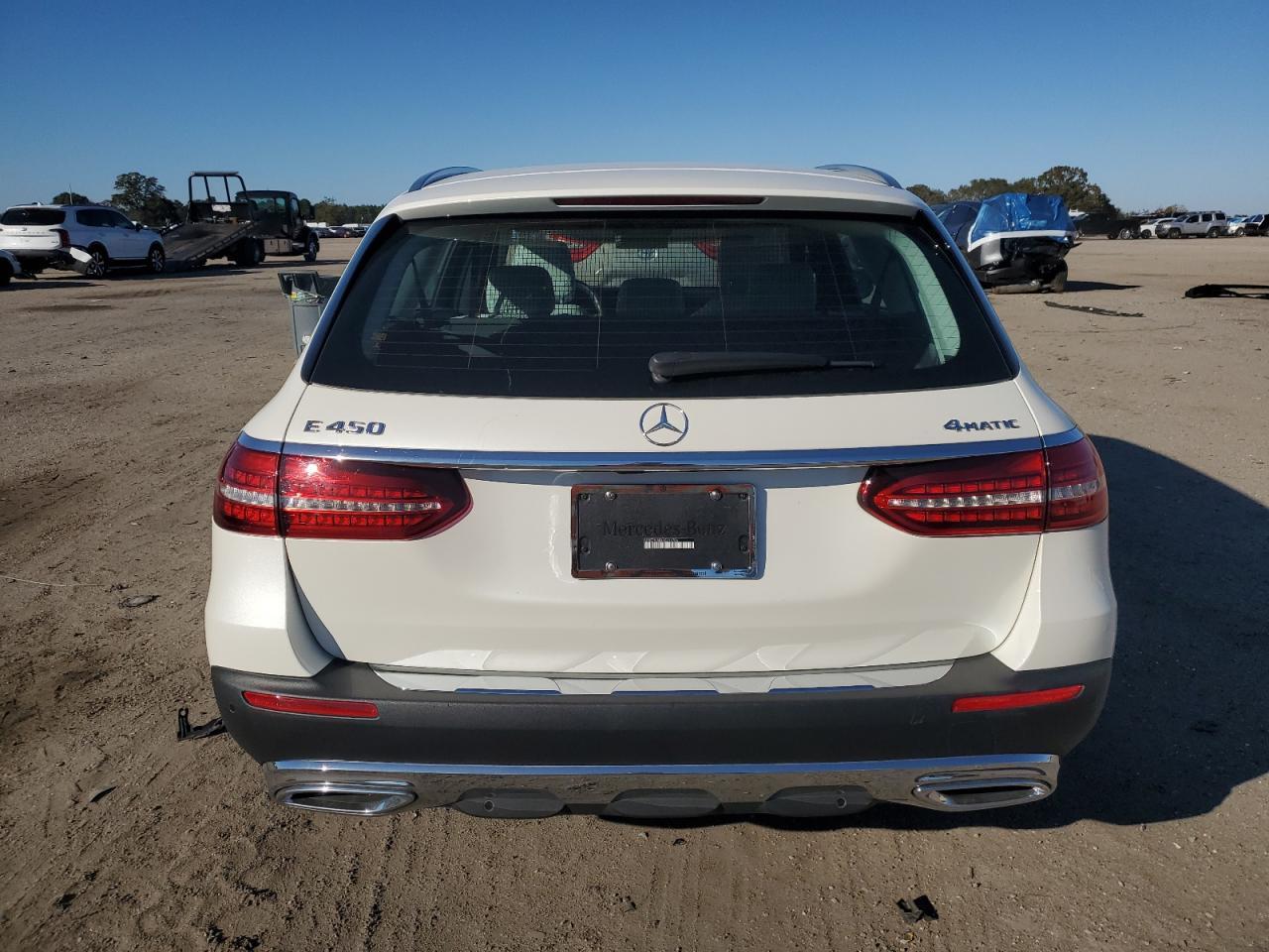 2022 MERCEDES-BENZ E-Class