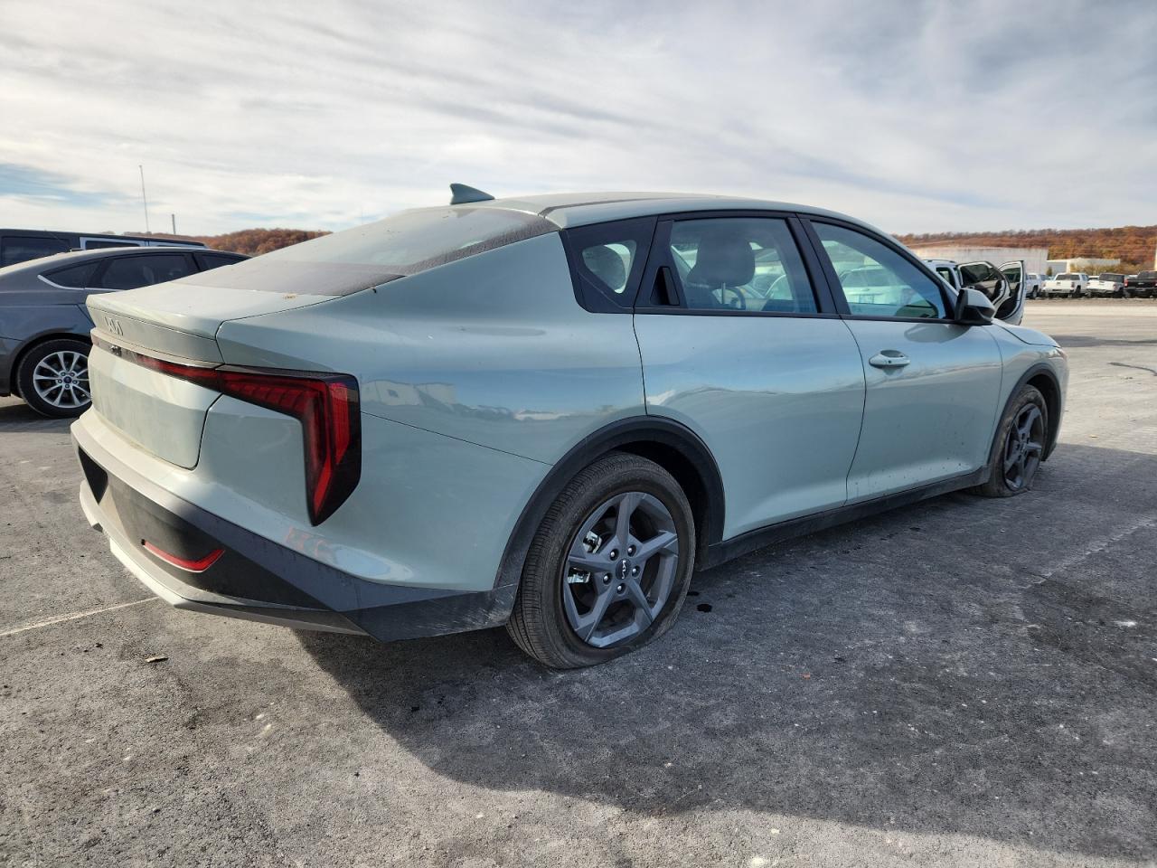 2025 KIA K4