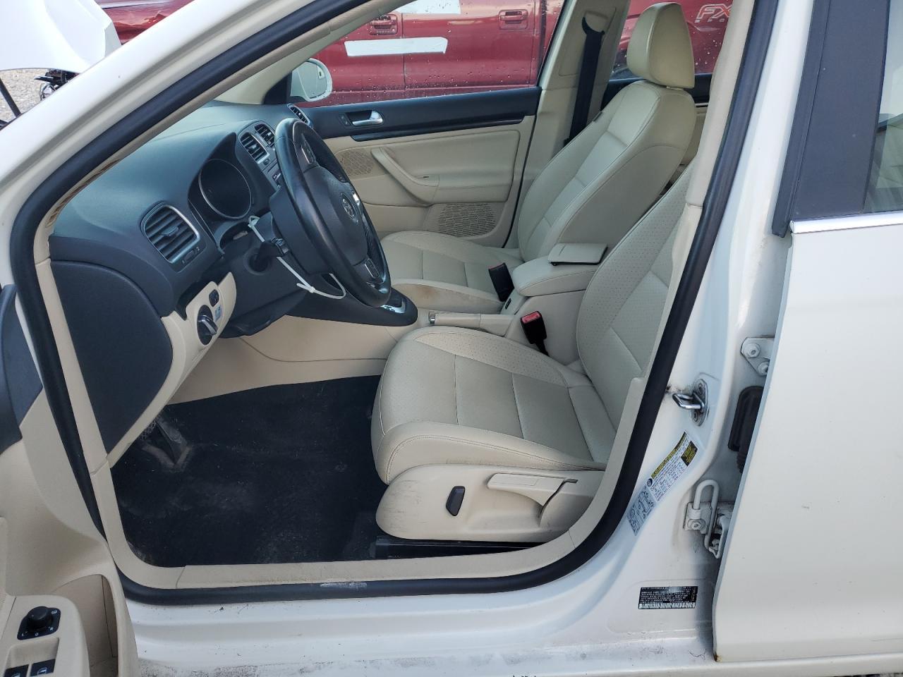 2013 VOLKSWAGEN JETTA