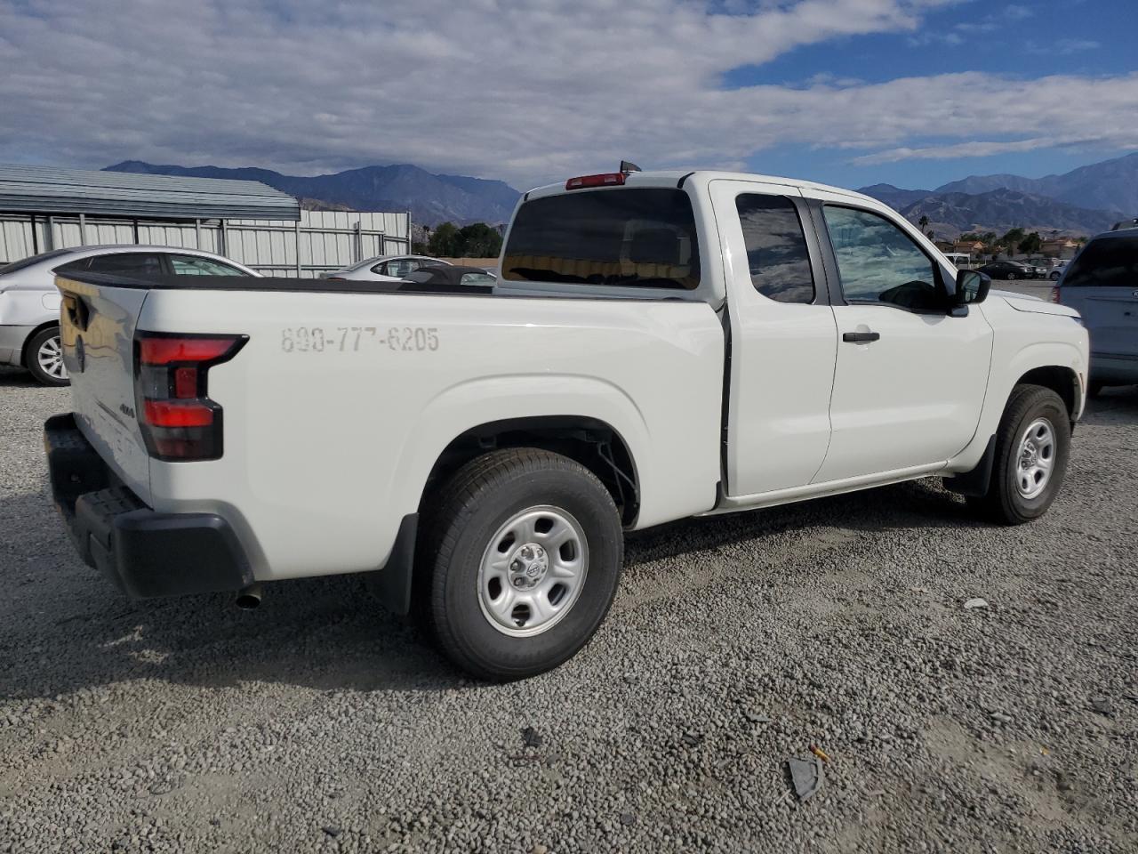 2024 NISSAN Frontier