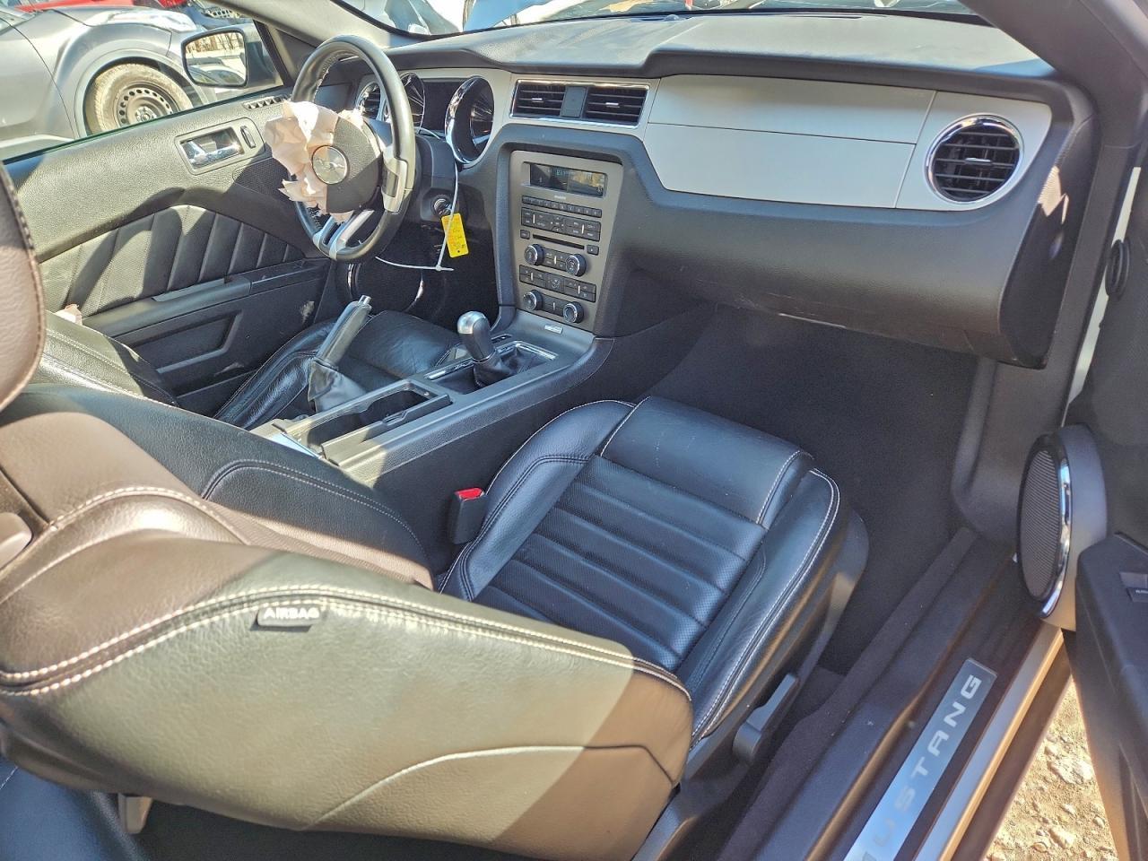 2010 FORD MUSTANG