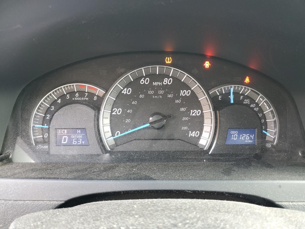 2014 TOYOTA CAMRY
