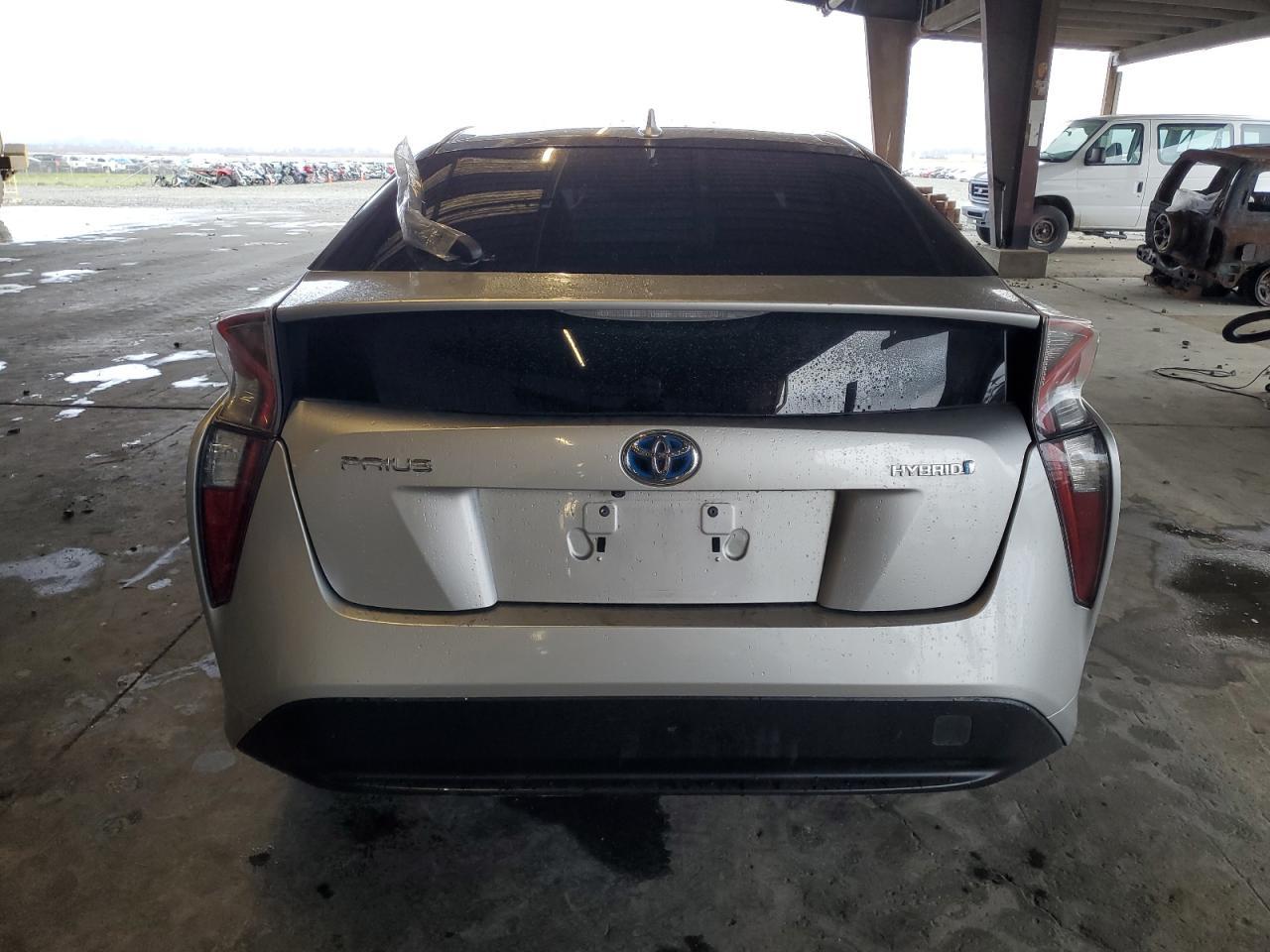 2017 TOYOTA PRIUS