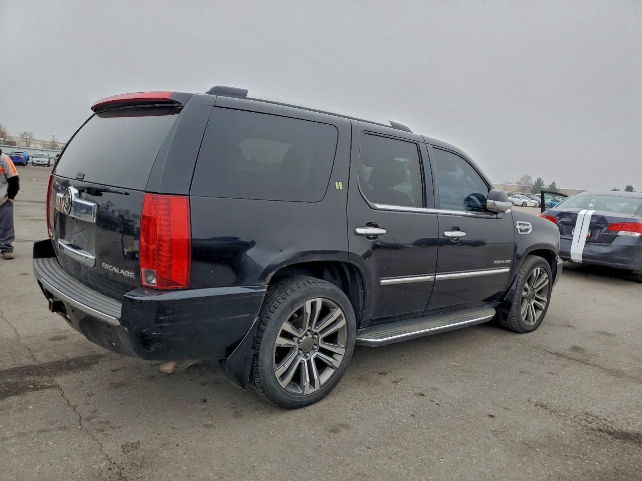 2012 CADILLAC ESCALADE HYBRID
