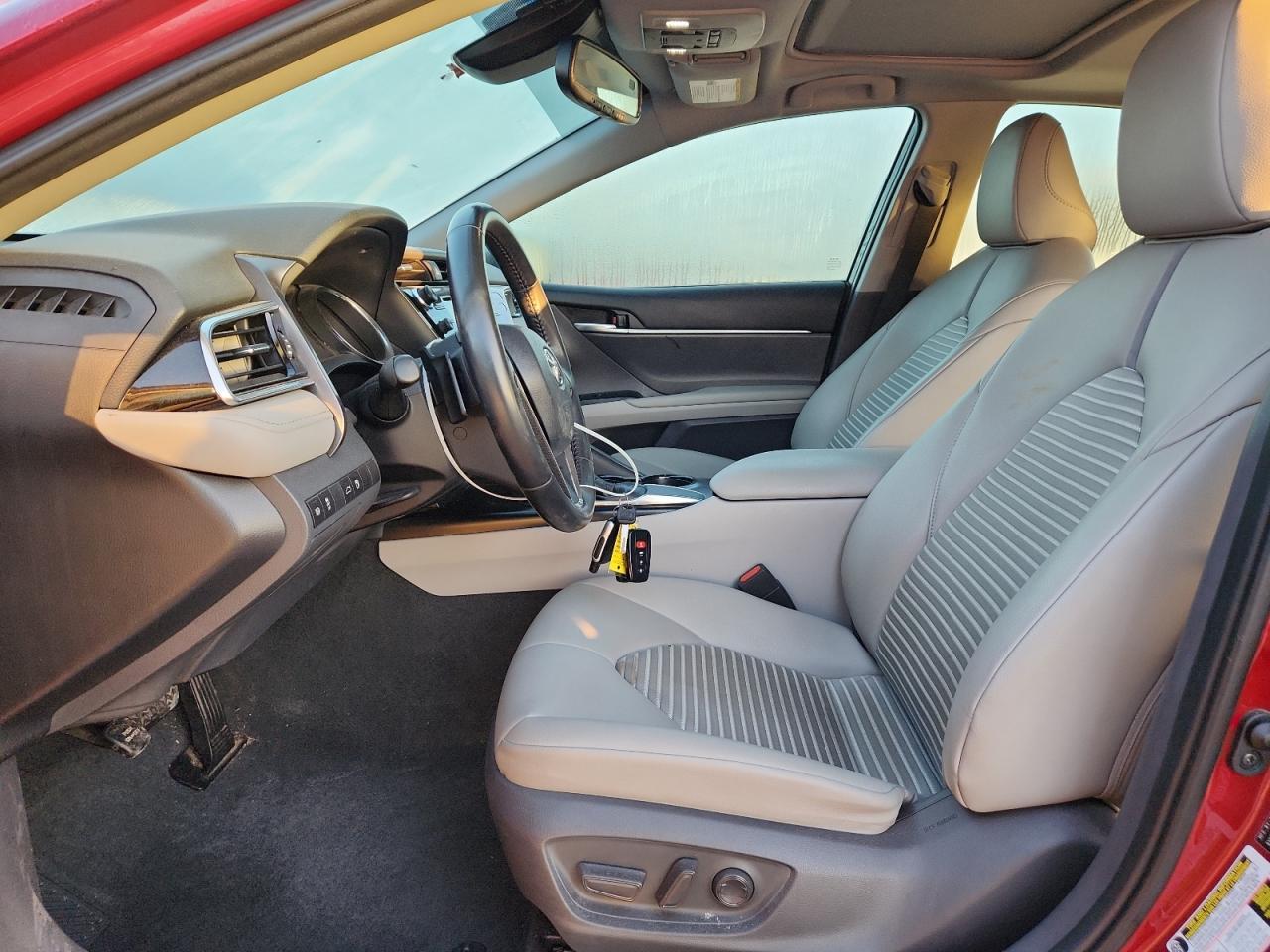 2018 TOYOTA CAMRY