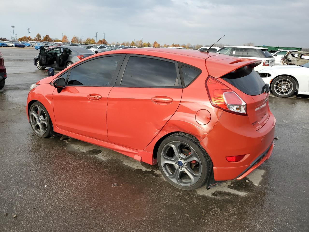 2015 FORD Fiesta