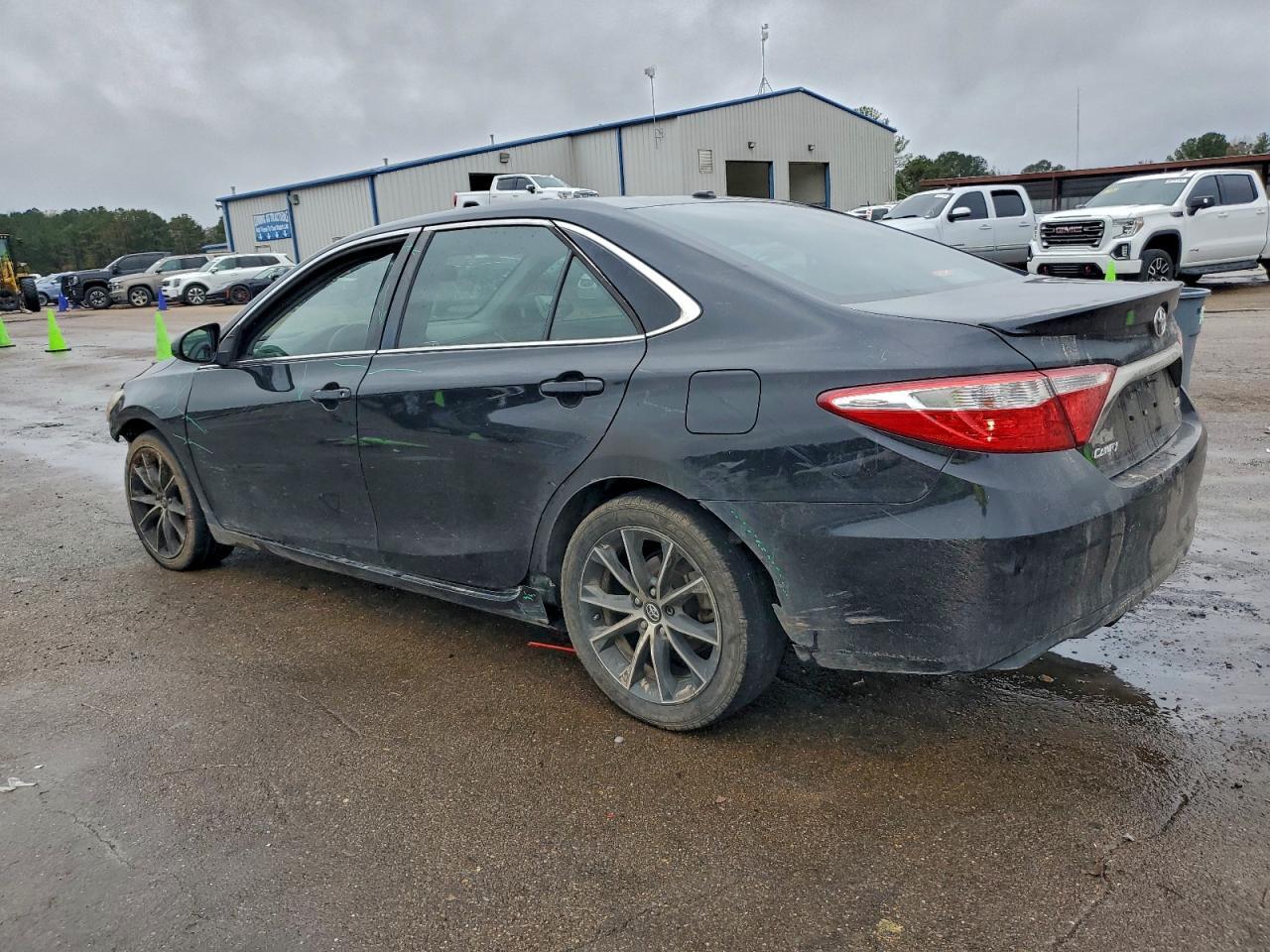 2017 TOYOTA CAMRY