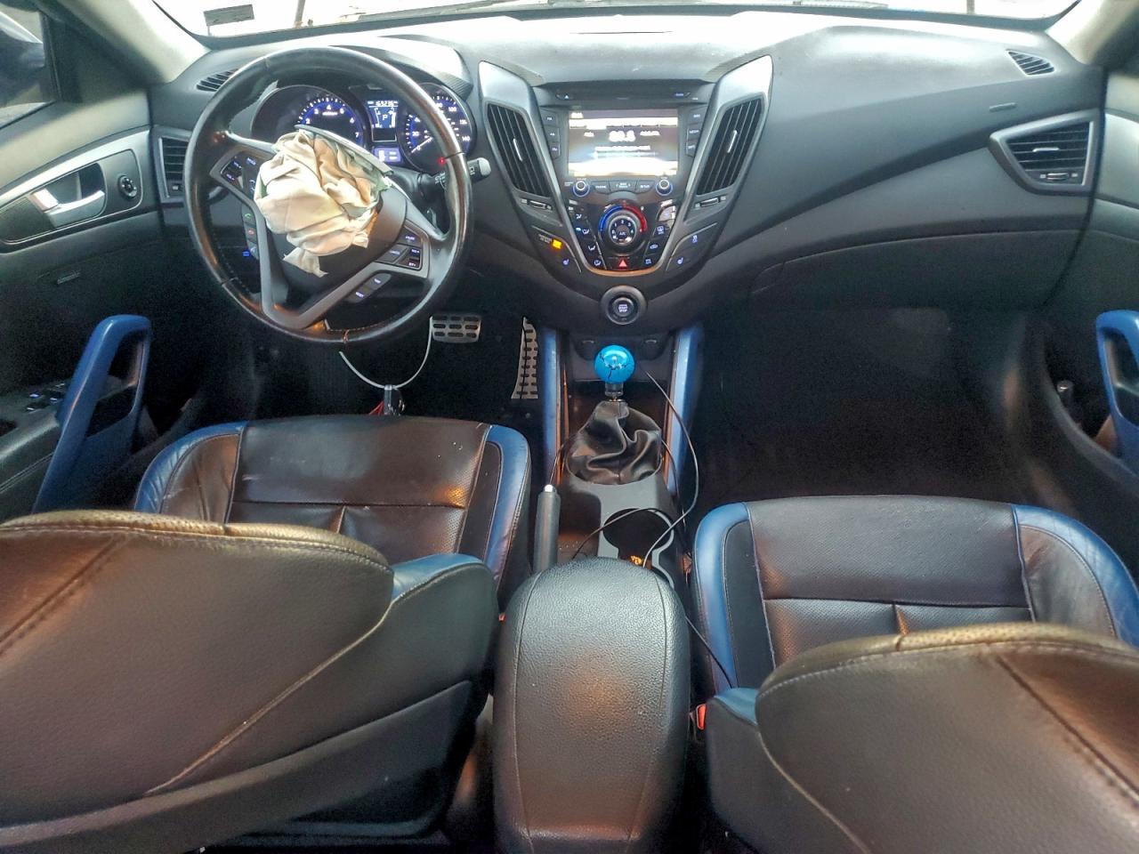 2013 HYUNDAI VELOSTER
