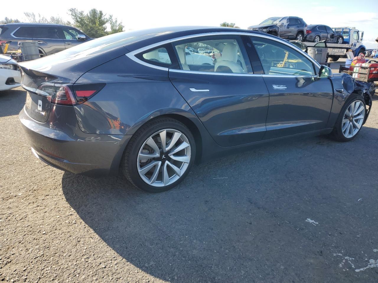 2018 TESLA MODEL 3