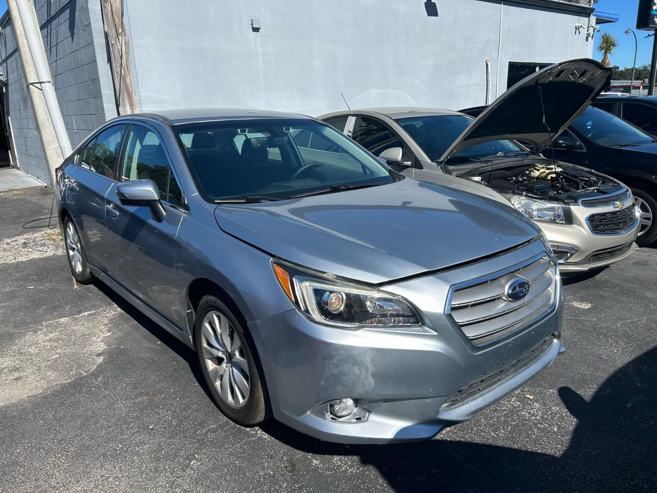 2017 SUBARU Legacy