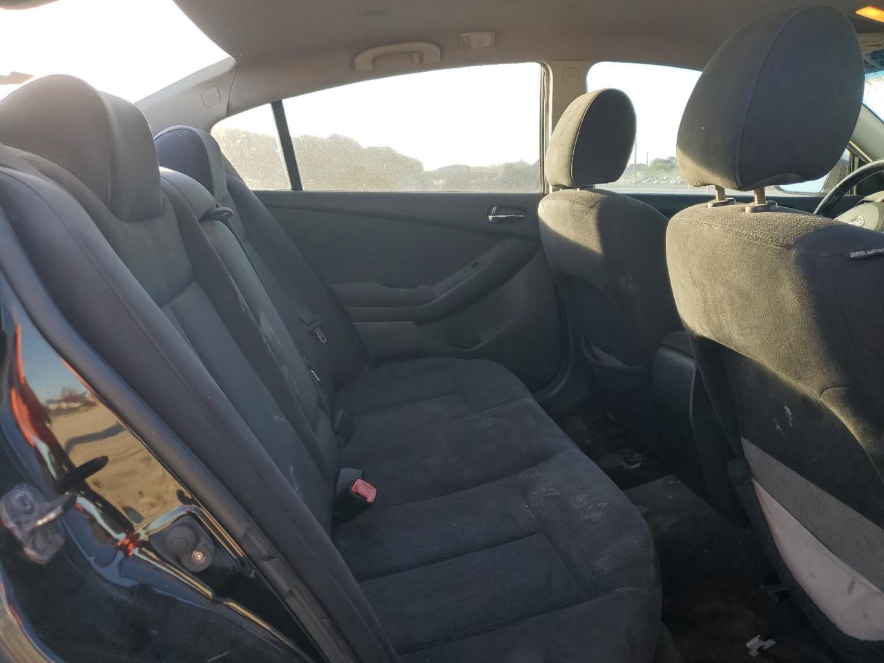 2010 NISSAN ALTIMA