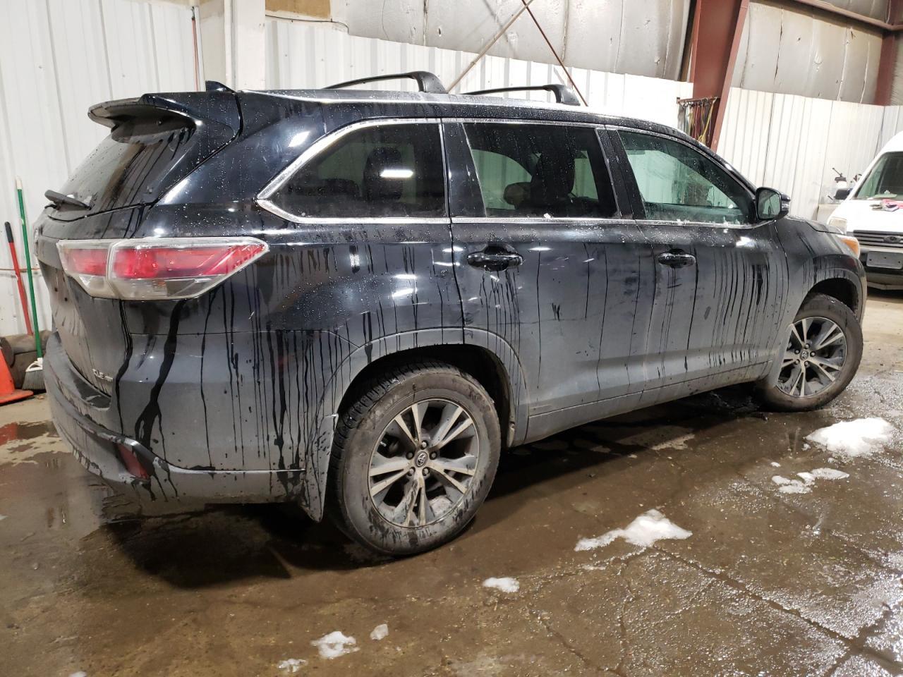 2016 TOYOTA HIGHLANDER