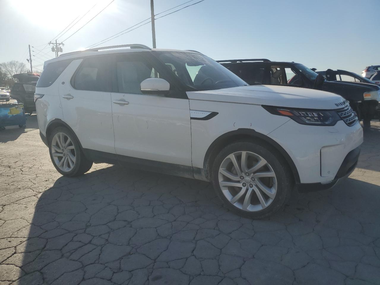 2018 LAND ROVER Discovery