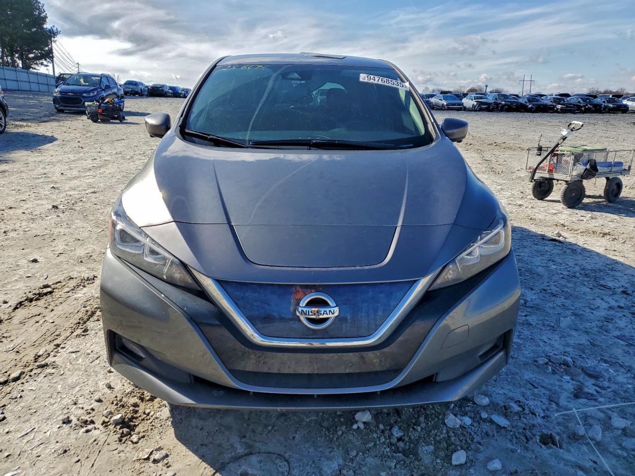 2021 NISSAN LEAF