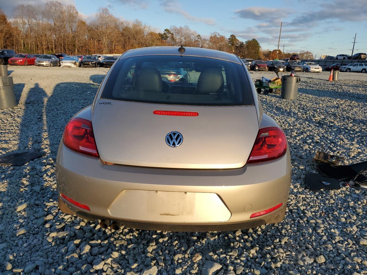 2014 VOLKSWAGEN Beetle