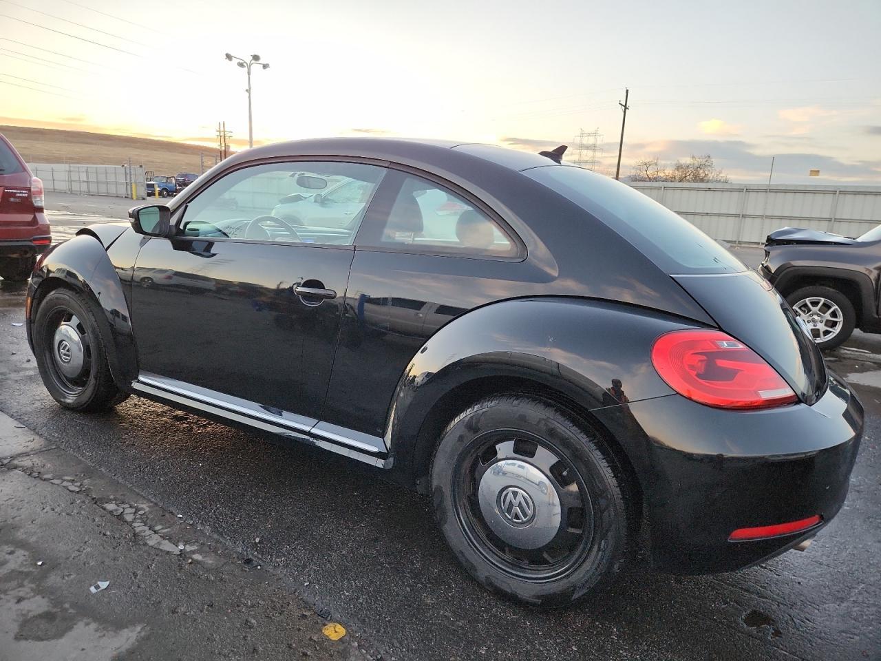 2014 VOLKSWAGEN Beetle