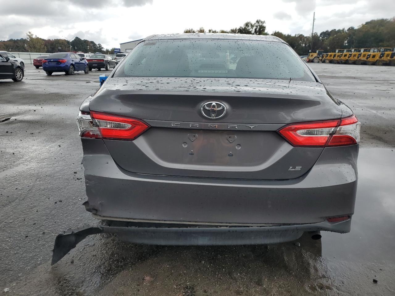 2018 TOYOTA CAMRY