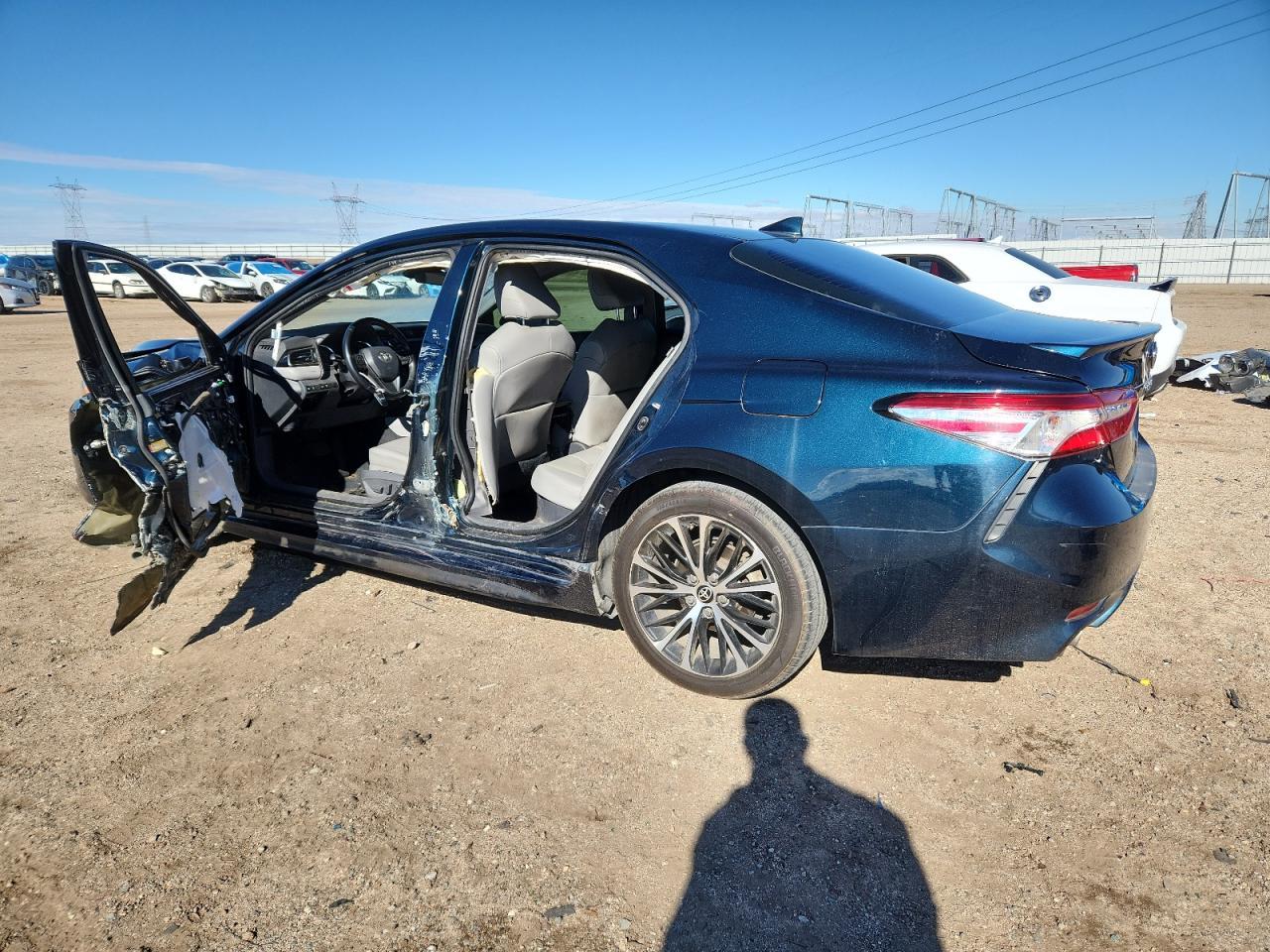 2020 TOYOTA CAMRY
